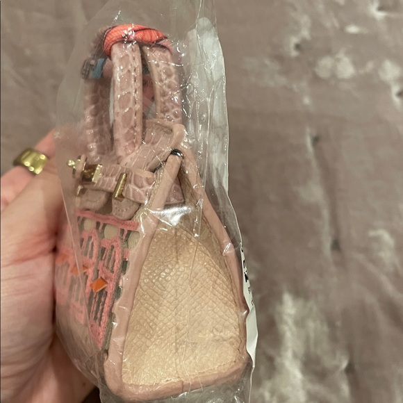 Stylish Pink Handbag accessory charm airdpod case purse charm - Picture 4 of 4